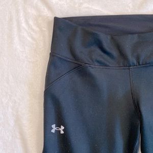 Under Armour Capri Length Leggings, Size L